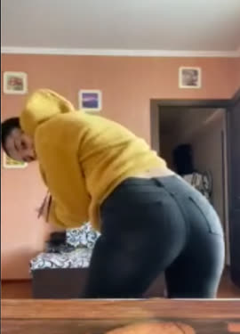 russian girls ass looks juicy 