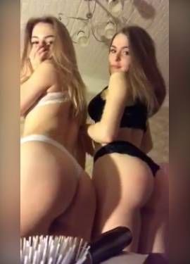 russian girls in underwear teasing on periscope