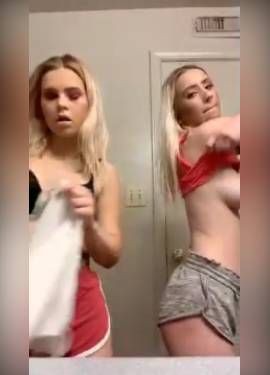 blondes topless on periscope